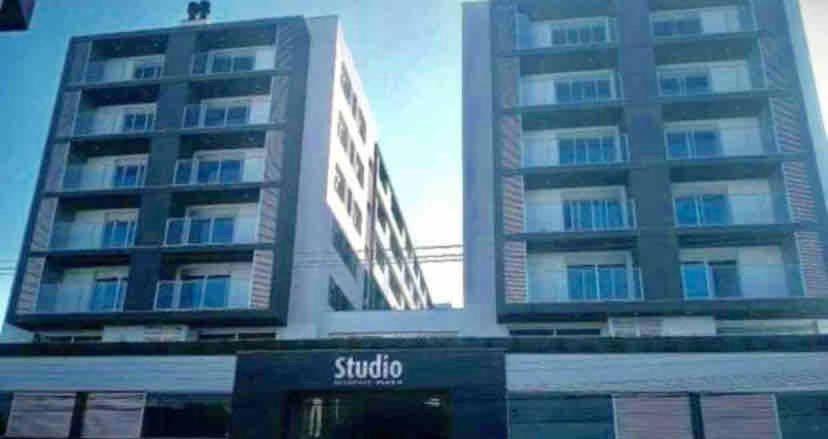 Apto Completo, Central, Com Garagem E Academia! Pelotas Exterior photo